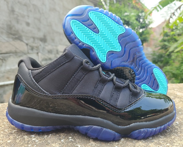 Women Air Jordan Shoes 11 Low Gamma Blue